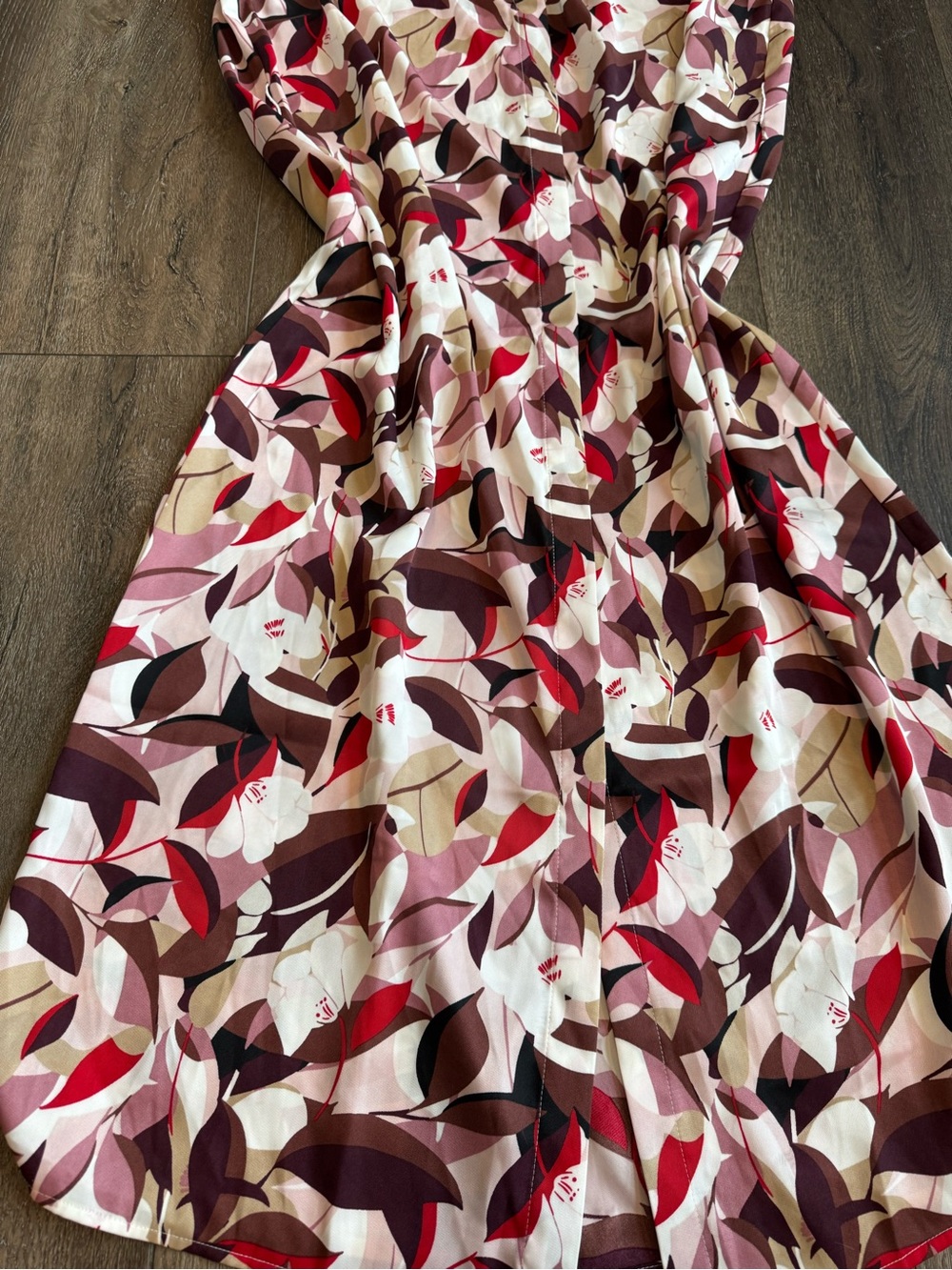 Ann Taylor Factory Leaf-Print Dress in Burgundy & Cream Women’s size Large - Picture 3 of 10